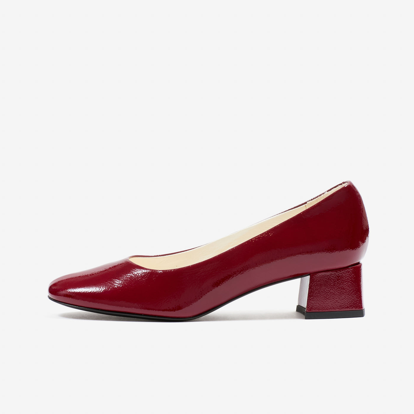 Aurore pump wrinkled patent cherry red