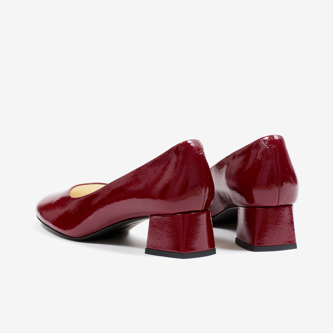 Aurore pump wrinkled patent cherry red