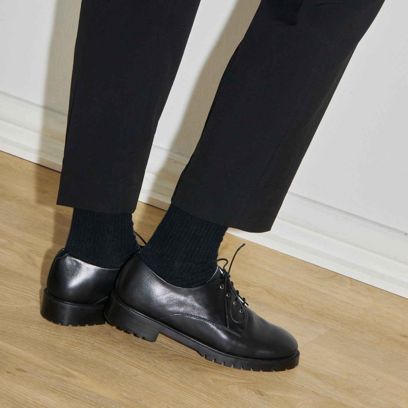 Ruby lace-up black