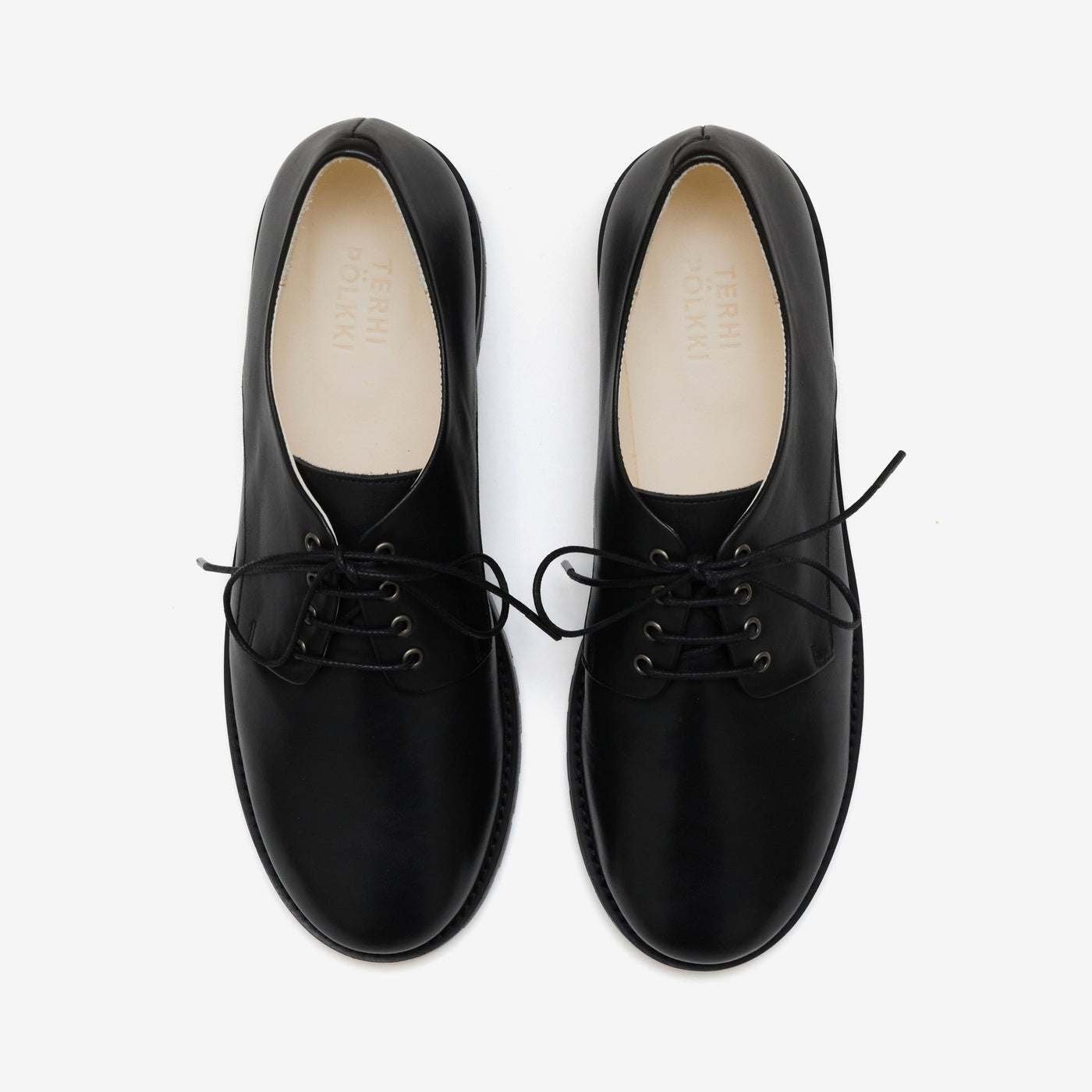 Ruby lace-up black
