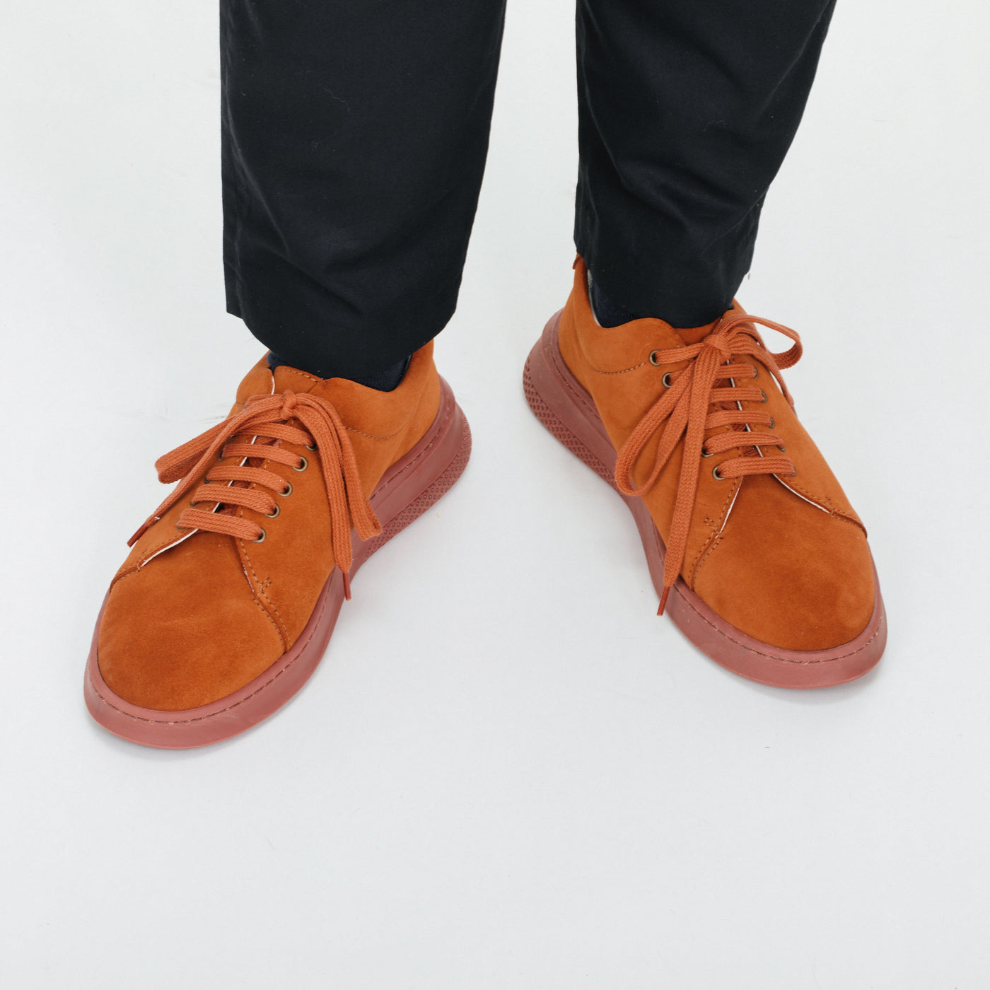 Max sneaker rust